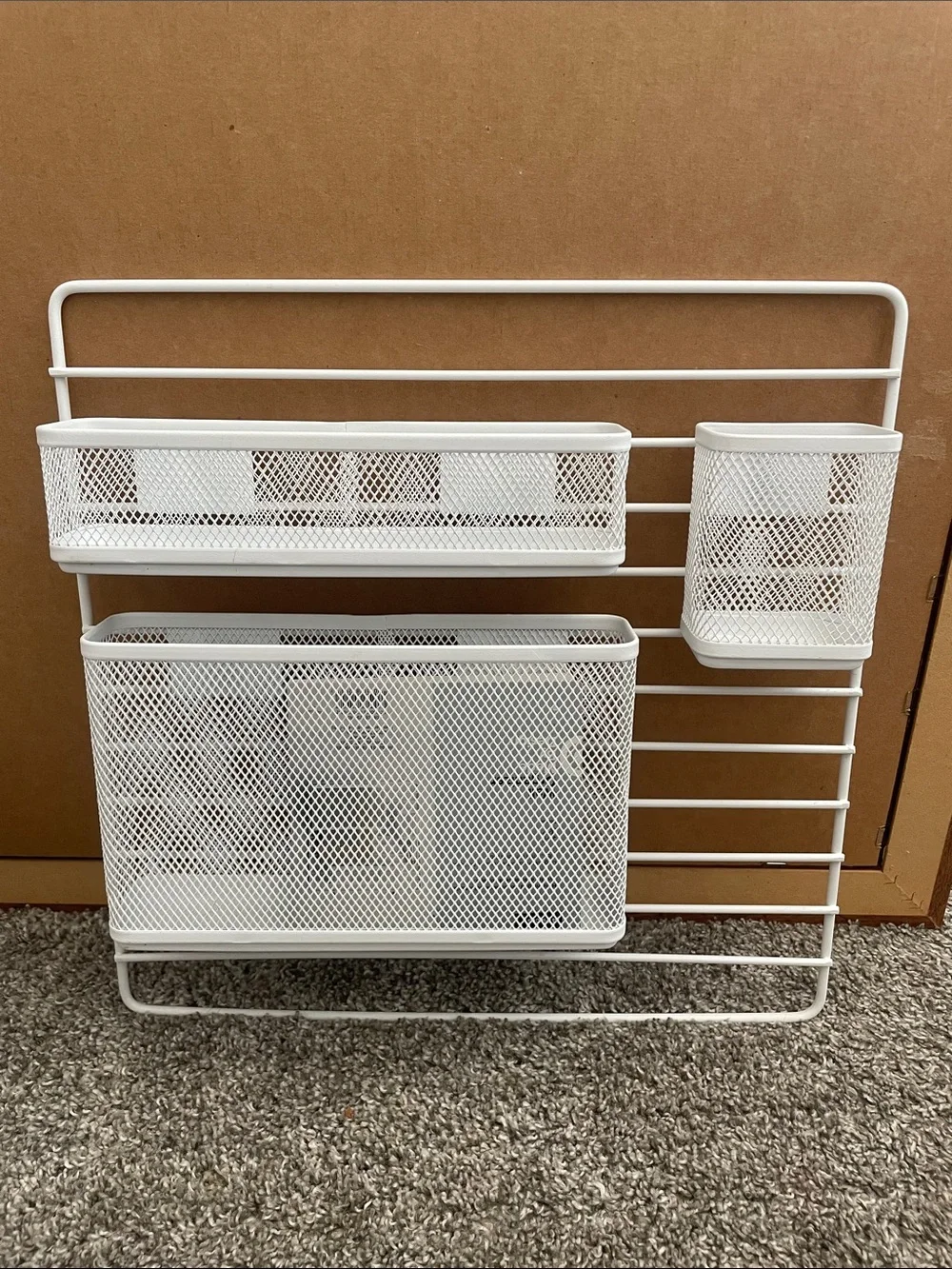 Target wall organizer